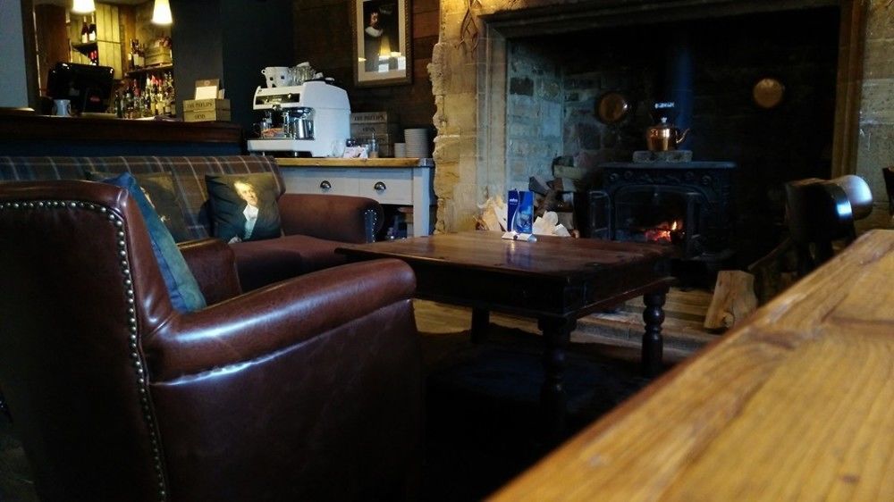 Phelips Arms Montacute Exterior foto